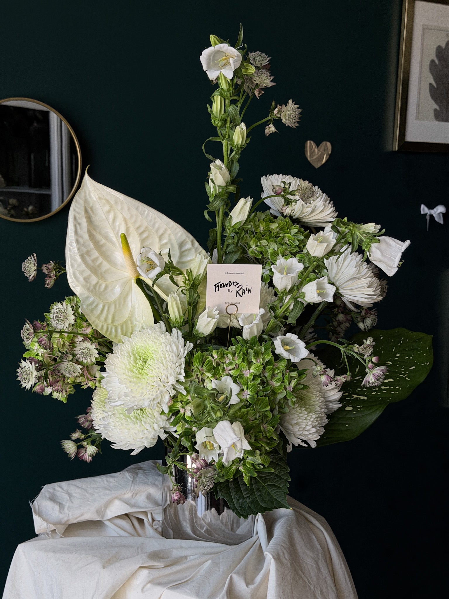 Neutral & Natural Arrangement