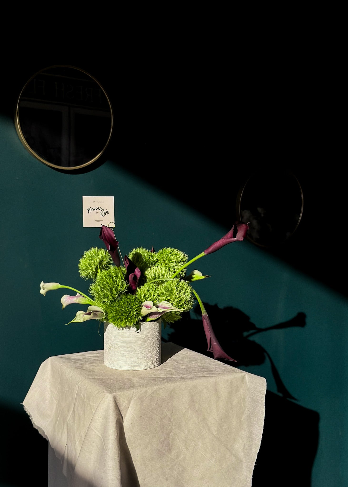 Neutral & Natural Arrangement